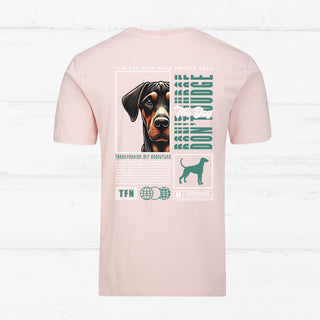 "Don't judge the dog" Unisex Shirt (Dobermann)